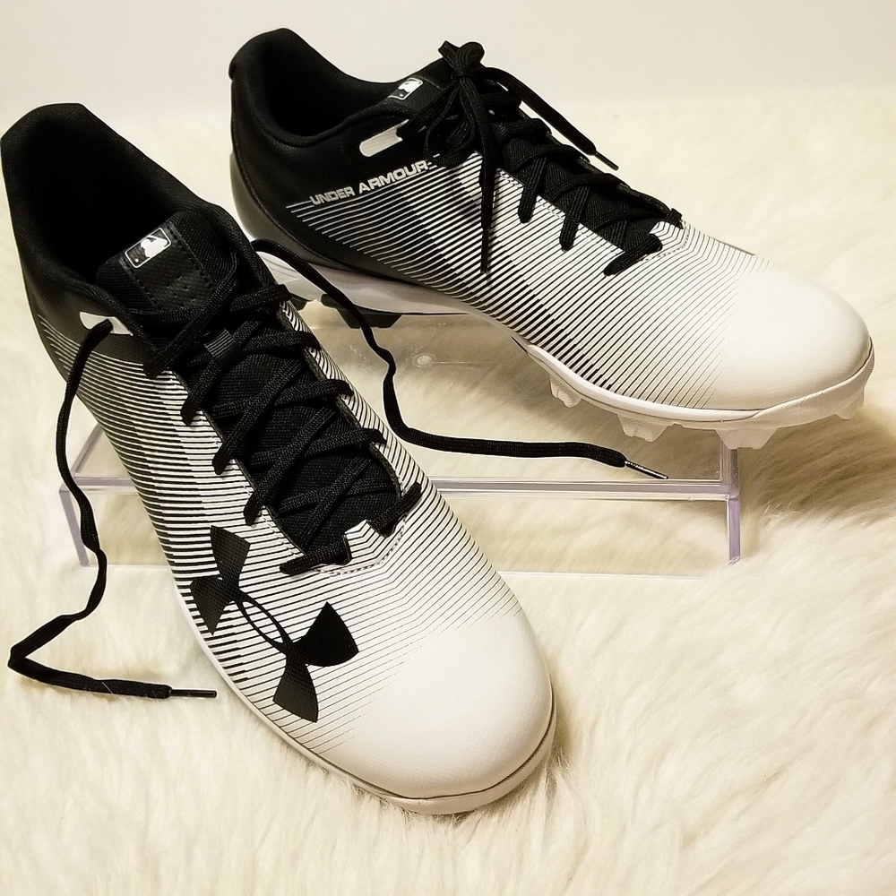 🆕 UA Leadoff Low RM Baseball Cleats